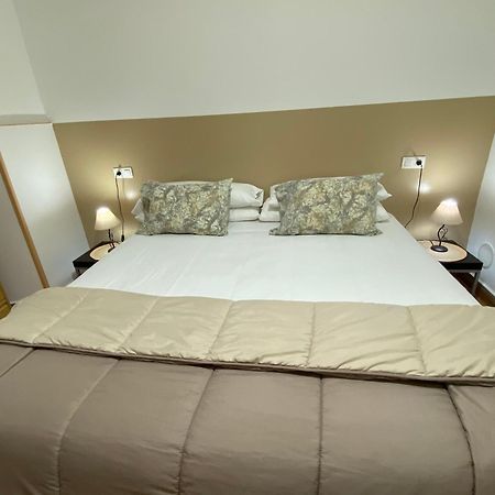 Apartamentos Caces Esterno foto