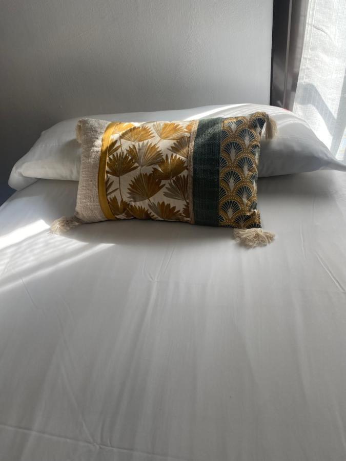 Apartamentos Caces Esterno foto