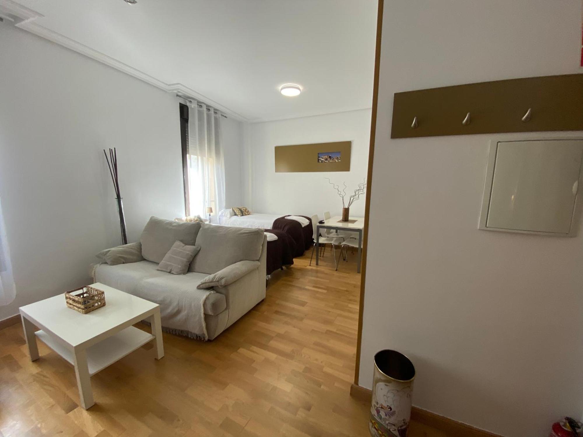 Apartamentos Caces Esterno foto