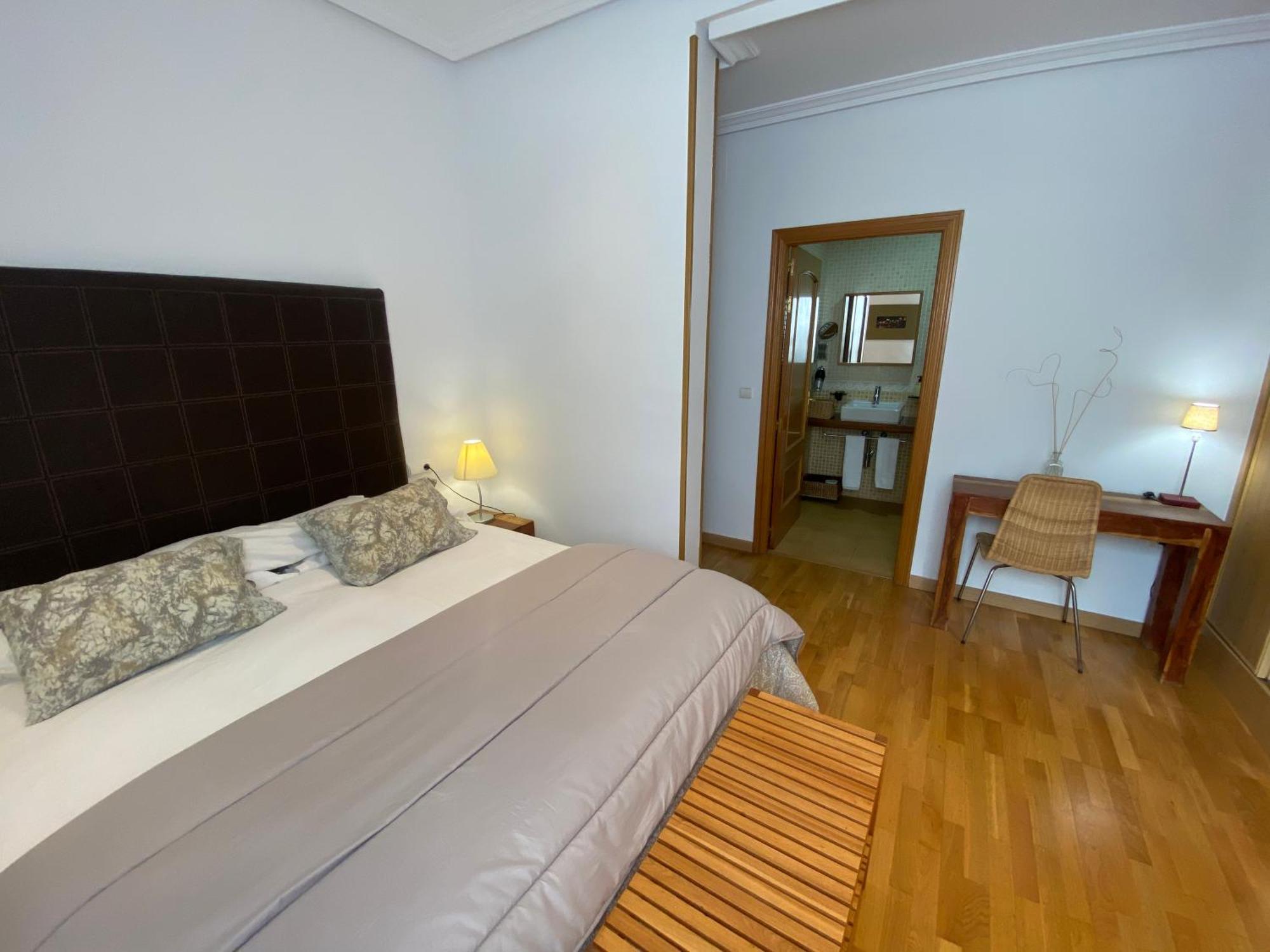 Apartamentos Caces Esterno foto