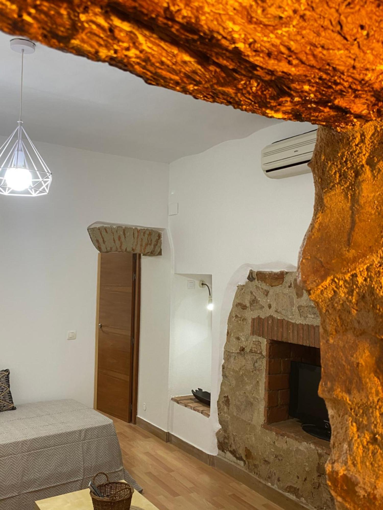 Apartamentos Caces Esterno foto