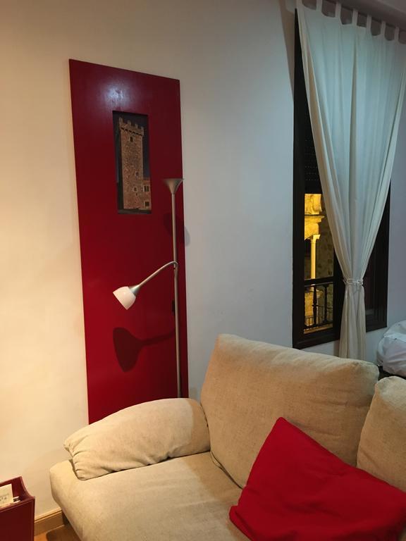 Apartamentos Caces Esterno foto
