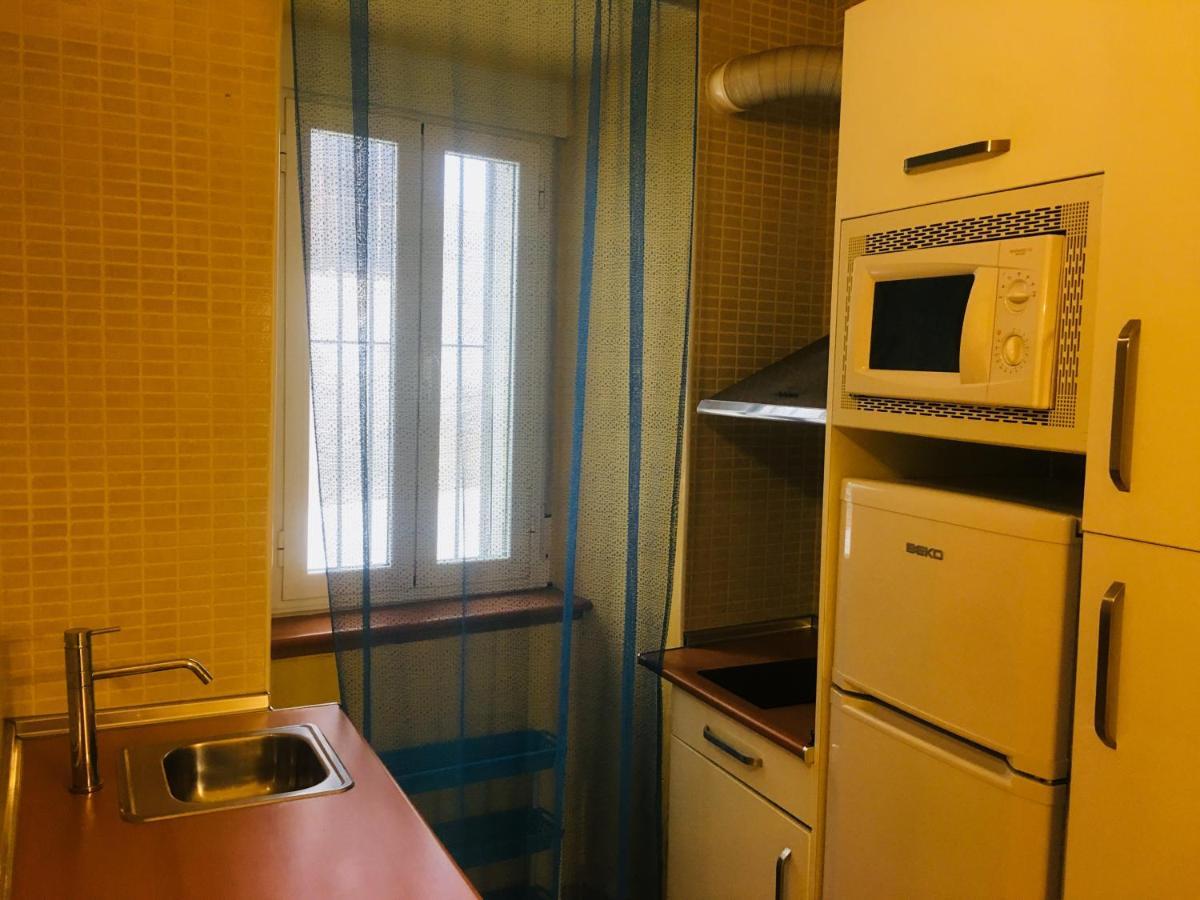Apartamentos Caces Esterno foto
