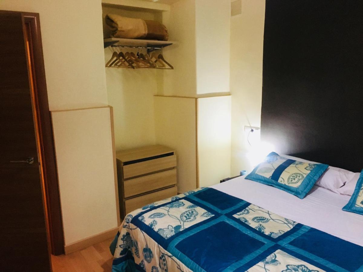 Apartamentos Caces Esterno foto
